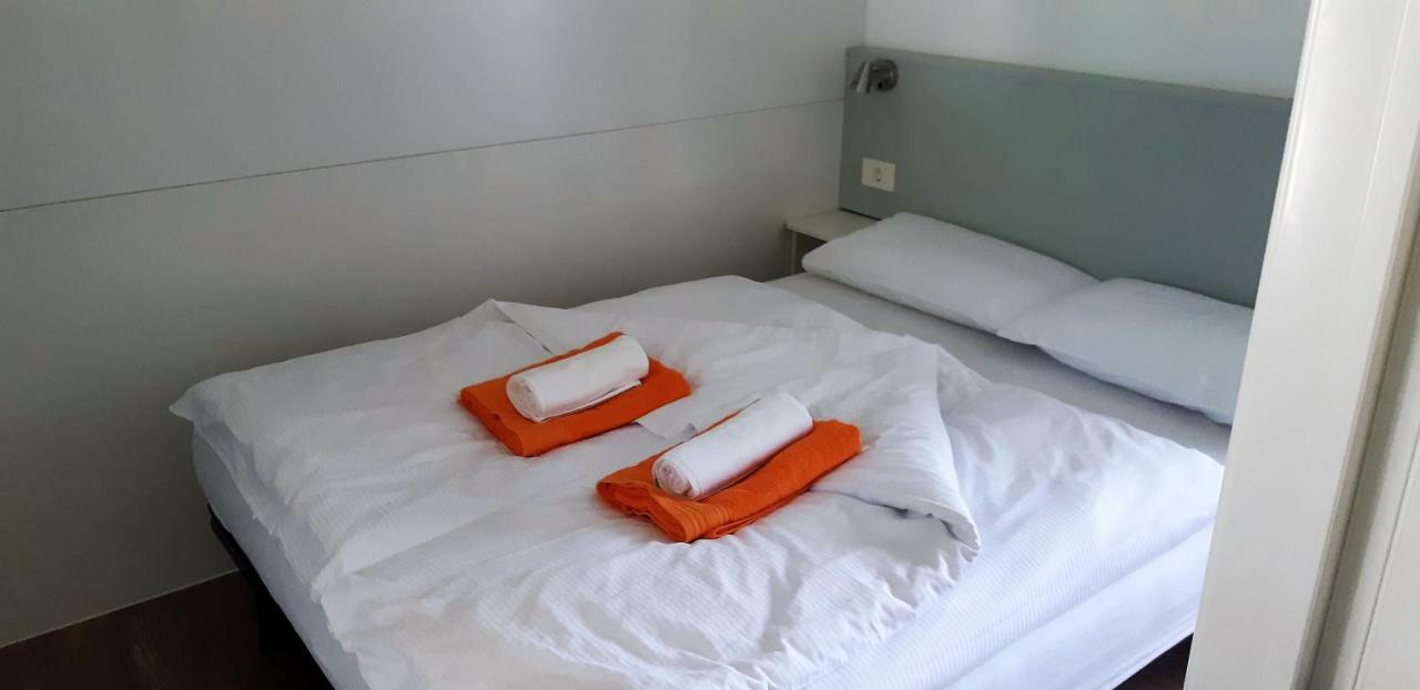Mobile Homes&Apartment - Terme Čatež Catez ob Savi Extérieur photo