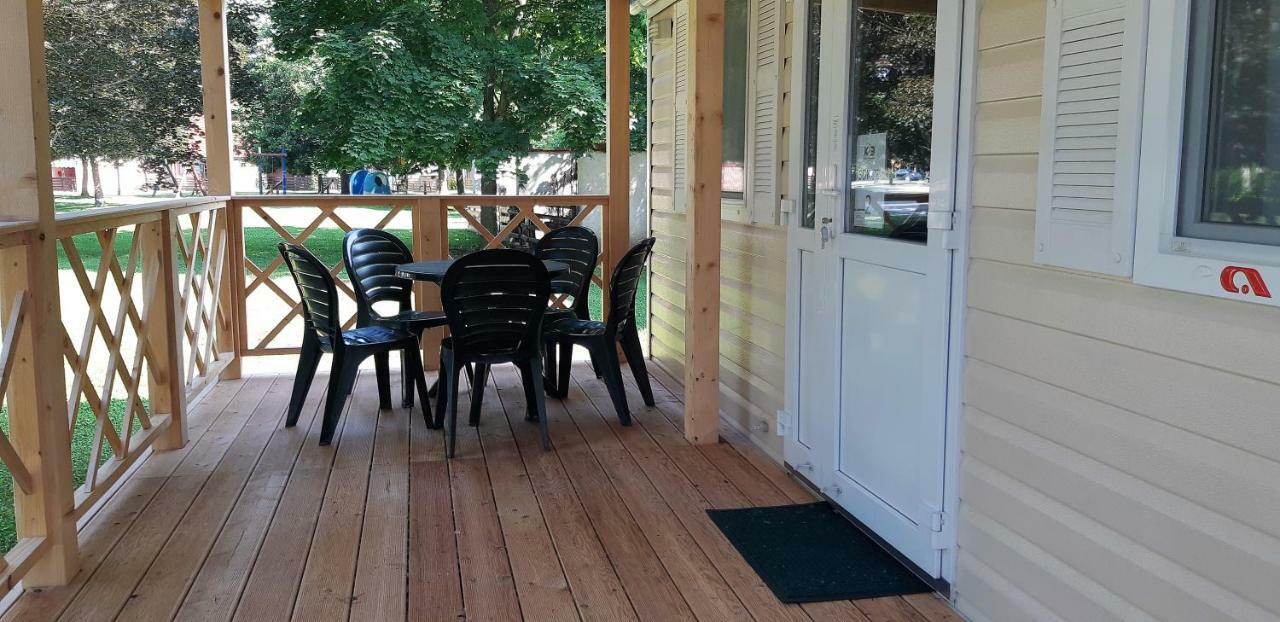 Mobile Homes&Apartment - Terme Čatež Catez ob Savi Extérieur photo